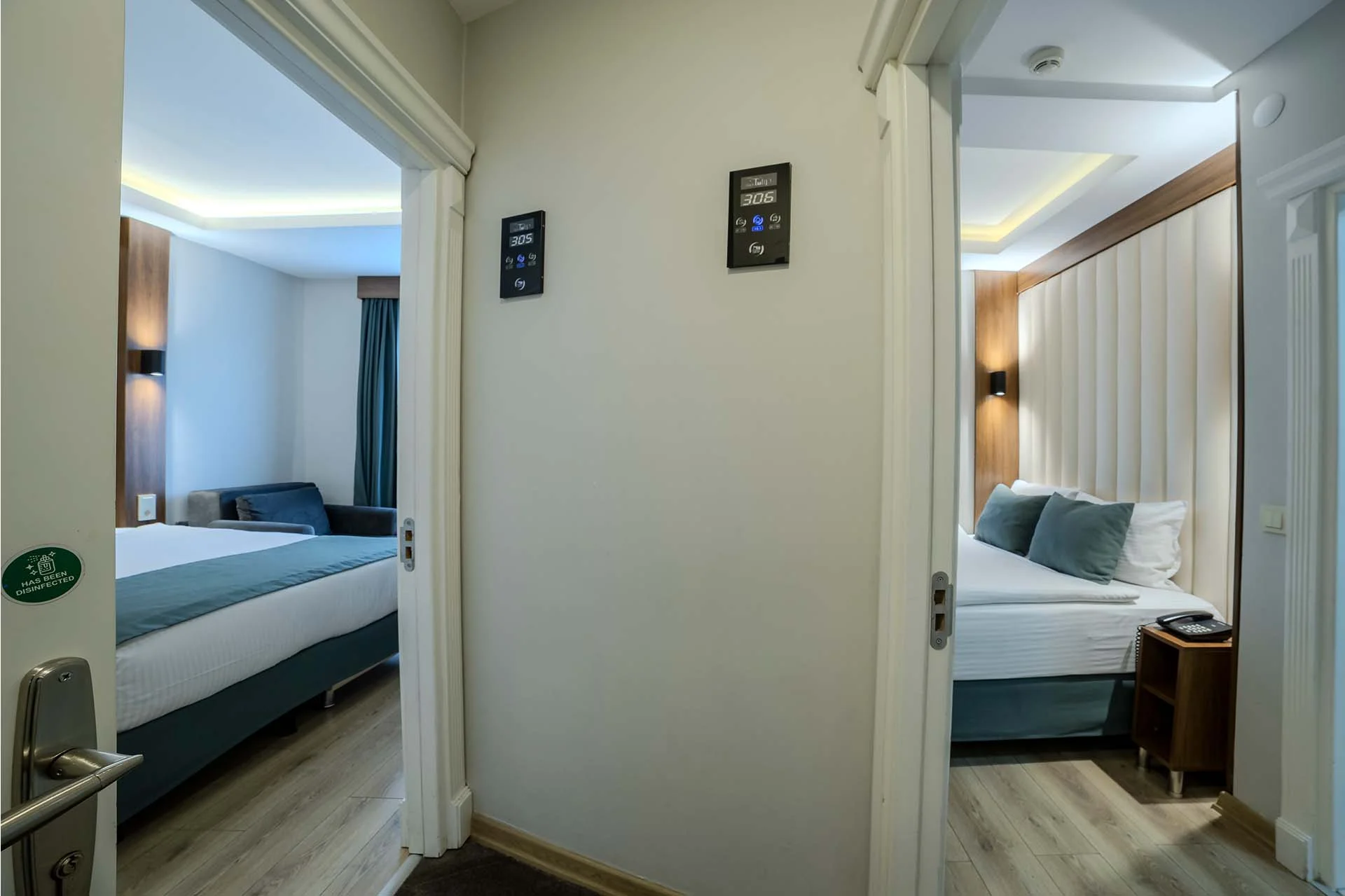 Family Connecting Room 4 Pax